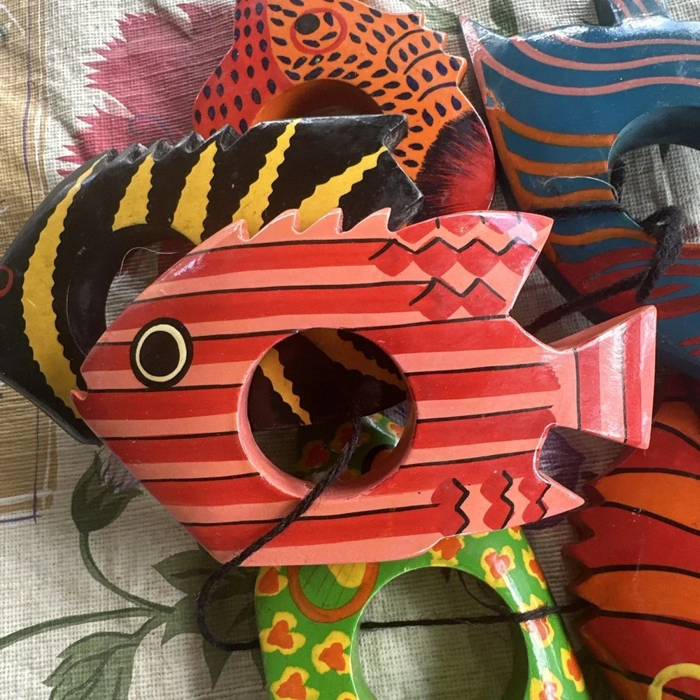 6 VTG Handcrafted Painted Wooden Tropical Fish Napkin Rings Beautiful Detail